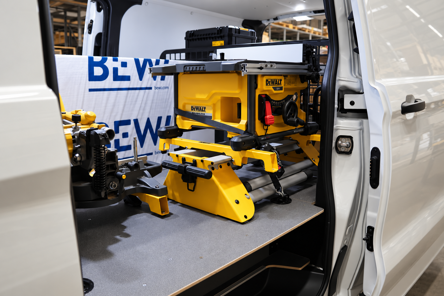 15029429_Loyds_RIG_2_Prototyp_Volkswagen_Transporter_Sverige_2026_1788_AI-enhanced
