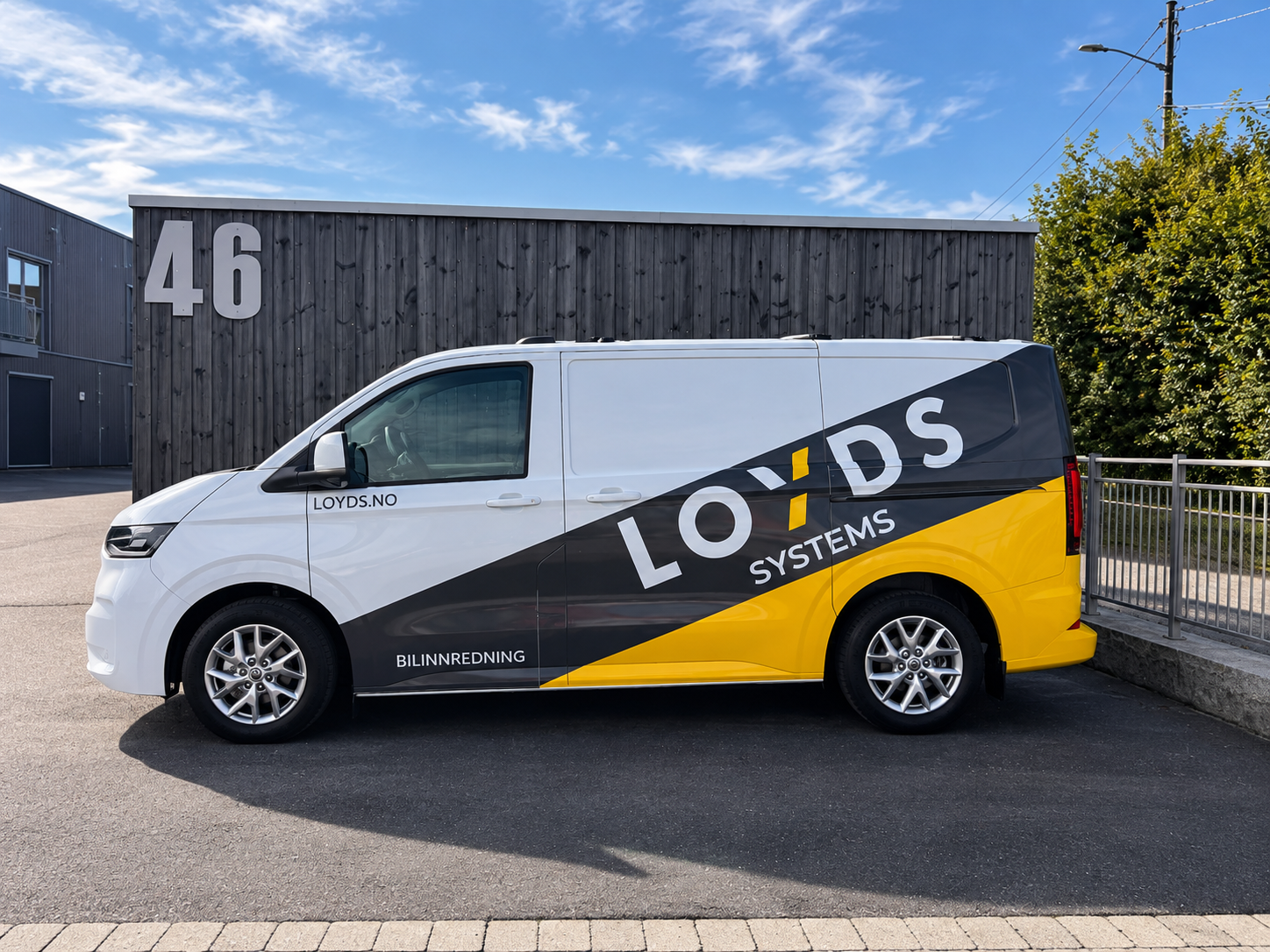 Loyds_Volkswagen_Transporter_7_T7_L1_Norge_2026_Codex_AI-enhanced